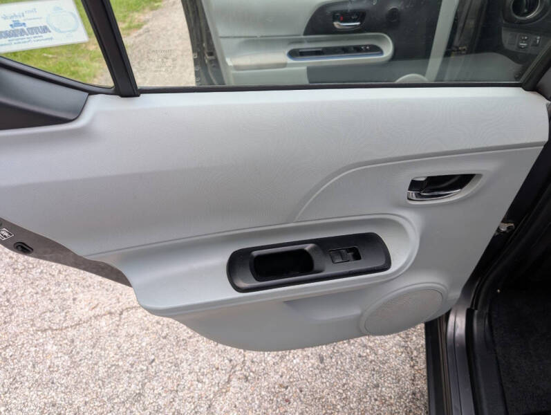 2012 Toyota Prius c One