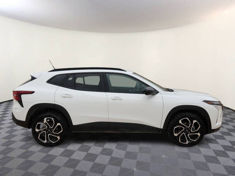 2025 Chevrolet Trax RS