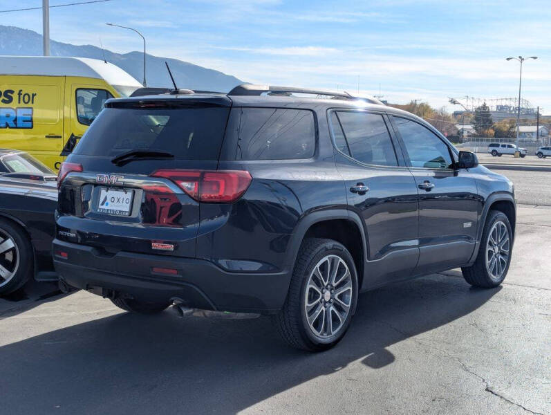2017 GMC Acadia SLT-1