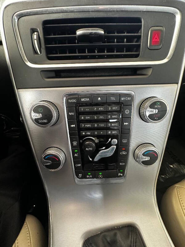 2017 Volvo S60 T5 Dynamic