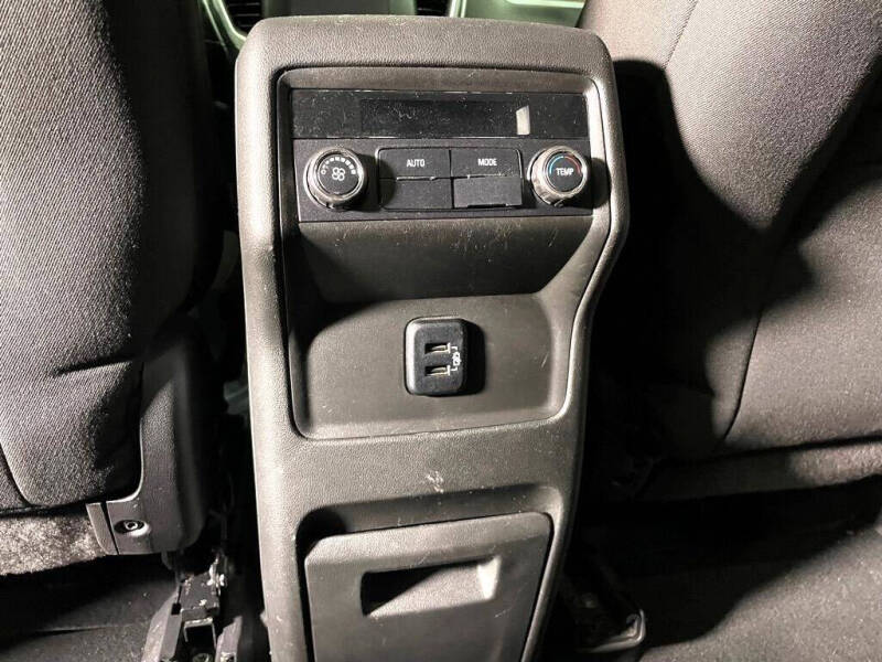 2017 GMC Acadia SLE-1