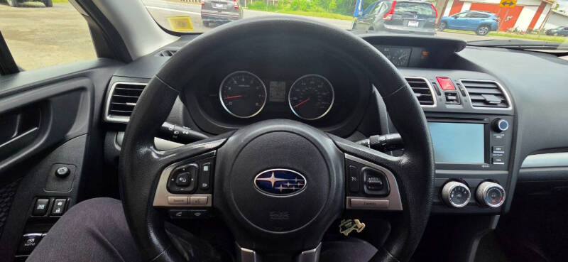 2018 Subaru Forester Base - Photo 17