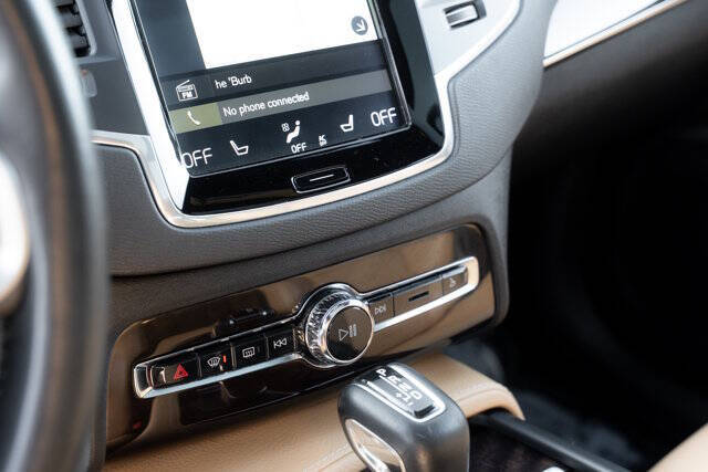 2019 Volvo XC90 T6 Momentum