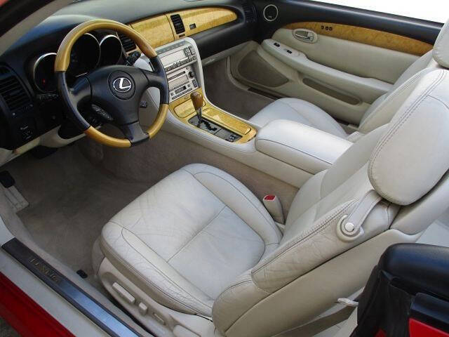 2005 Lexus SC 430