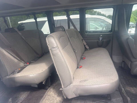 2025 Chevrolet Express LT 3500