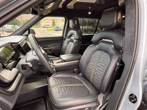 2024 Rivian R1S Adventure