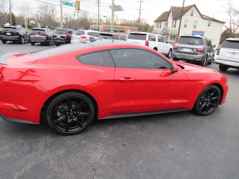 2020 Ford Mustang EcoBoost