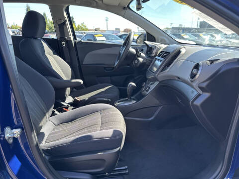 2014 Chevrolet Sonic LT Auto