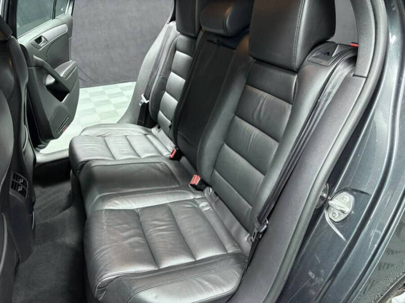 2013 Volkswagen Golf R 4Motion