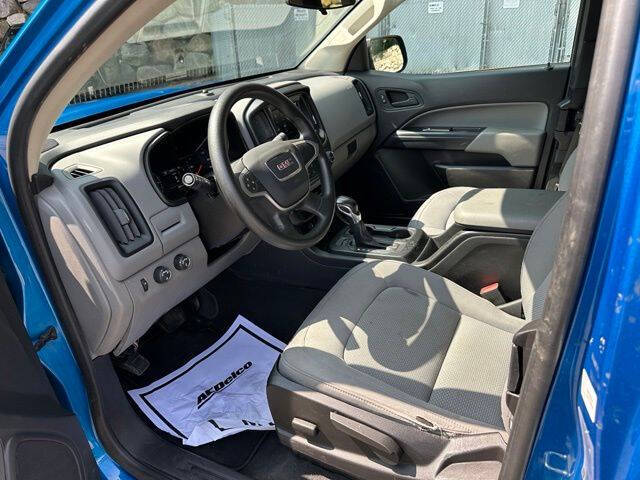 2022 GMC Canyon Elevation Standard