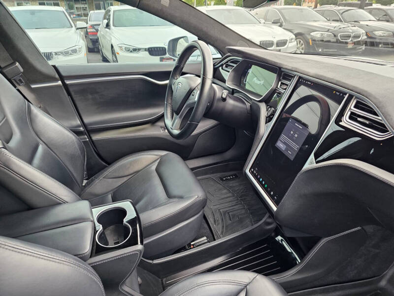 2015 Tesla Model S 70D