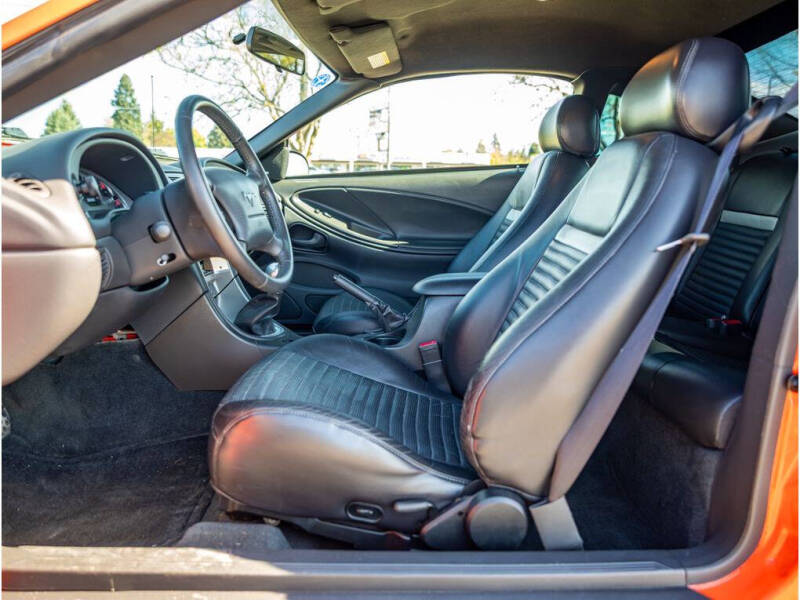 2004 Ford Mustang Mach 1 Premium