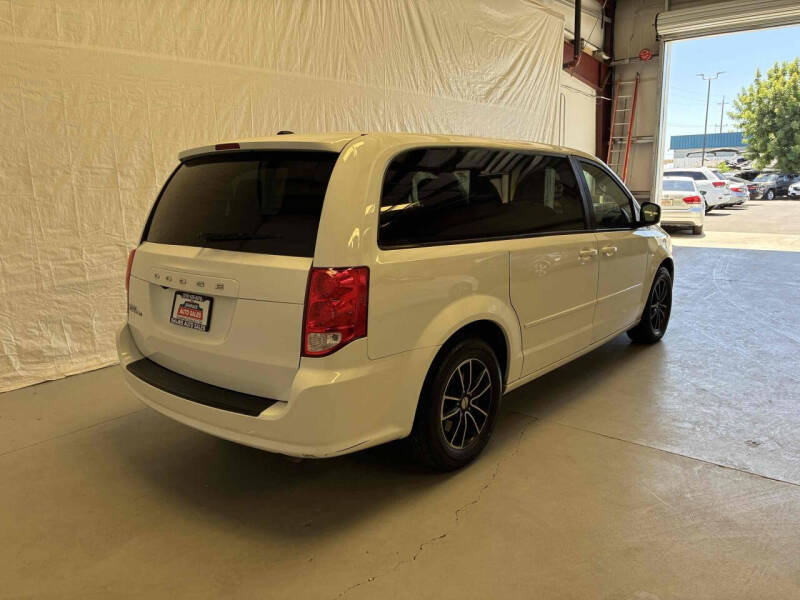 2017 Dodge Grand Caravan SE Plus