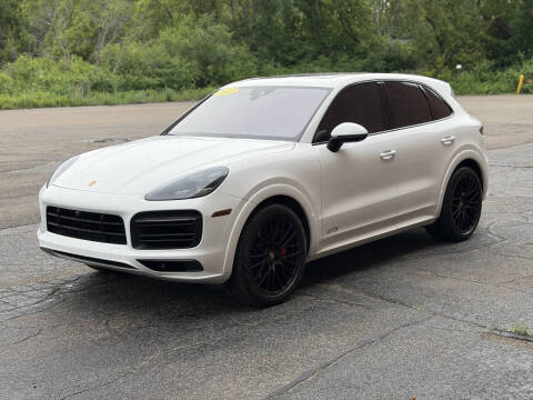 2022 Porsche Cayenne GTS