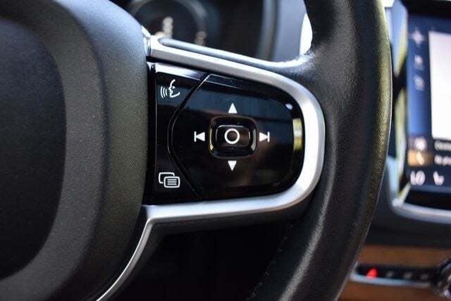 2018 Volvo XC90 T8 eAWD Inscription