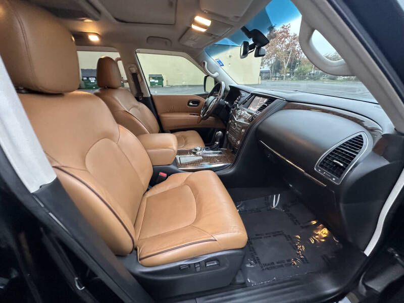2016 Infiniti QX80