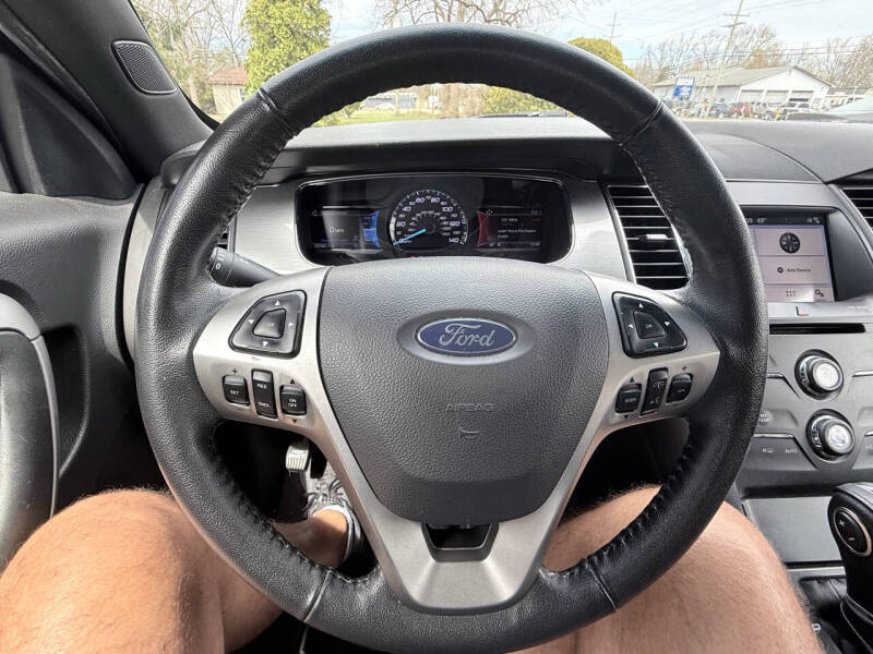 2019 Ford Taurus SEL