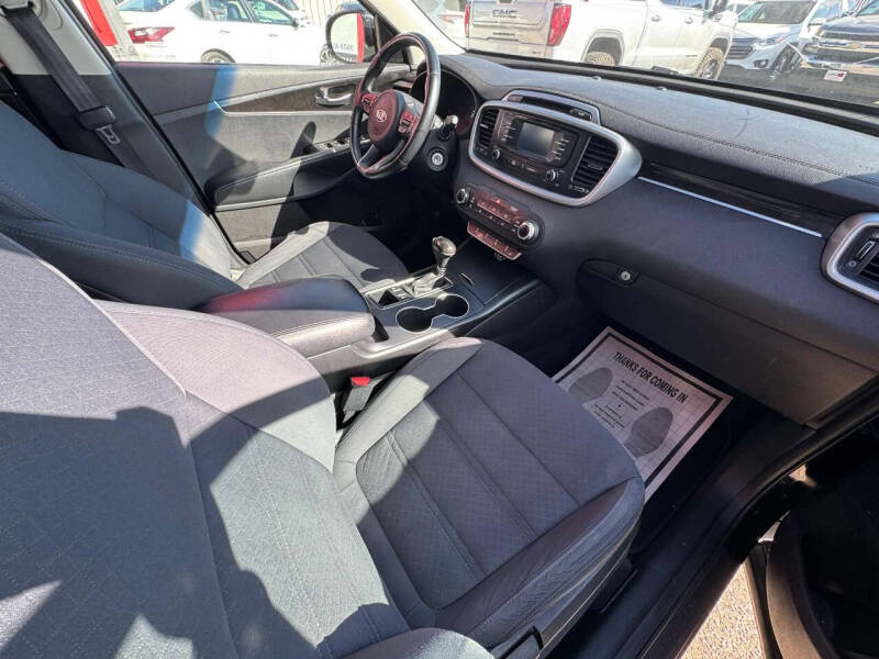2016 Kia Sorento LX