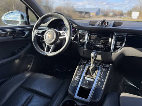 2015 Porsche Macan S