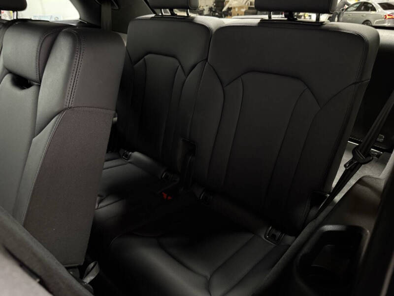 2021 Audi Q7 quattro Premium Plus 55 TFSI