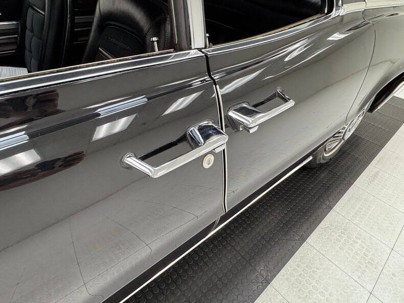 1967 Ford Thunderbird