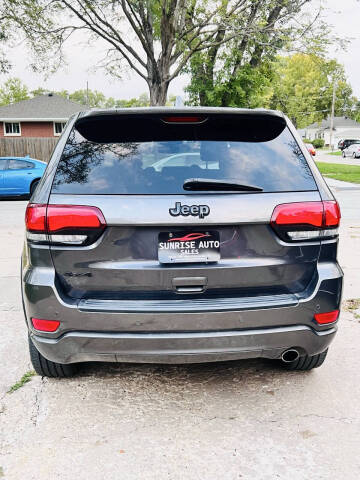 2018 Jeep Grand Cherokee Laredo E