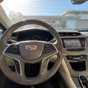 2018 Cadillac XT5 Luxury