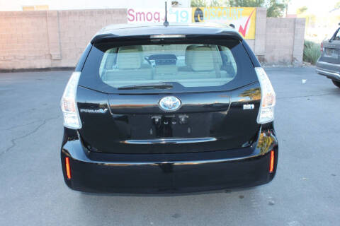 2012 Toyota Prius v Two