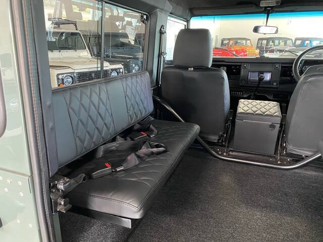 1998 Land Rover Defender 10