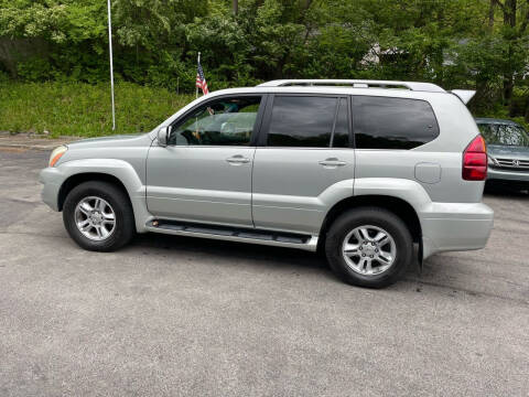2004 Lexus GX 470 for sale at CHRIS AUTO SALES in Cincinnati OH