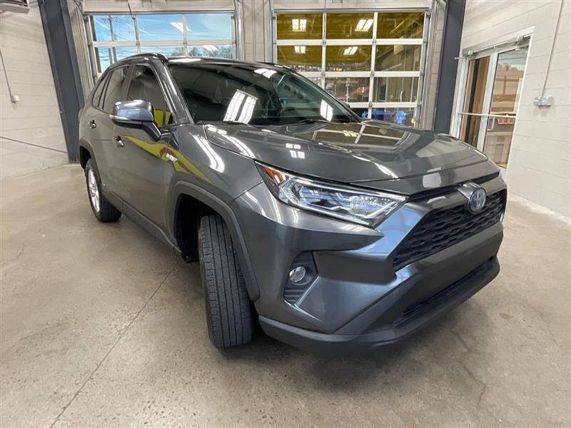 2021 Toyota RAV4 Hybrid XLE
