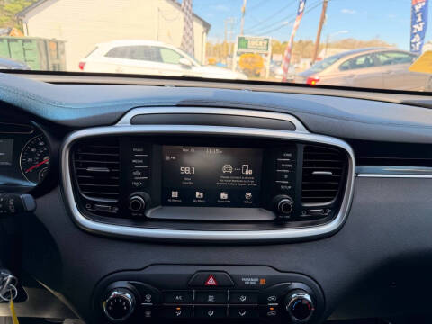 2020 Kia Sorento LX V6