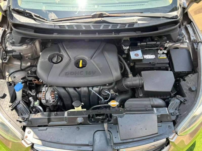 2012 Hyundai Elantra