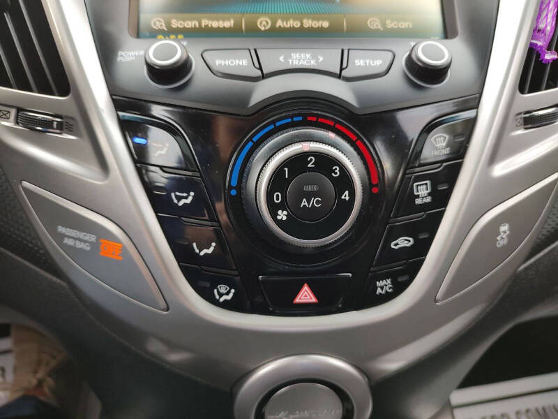 2016 Hyundai Veloster