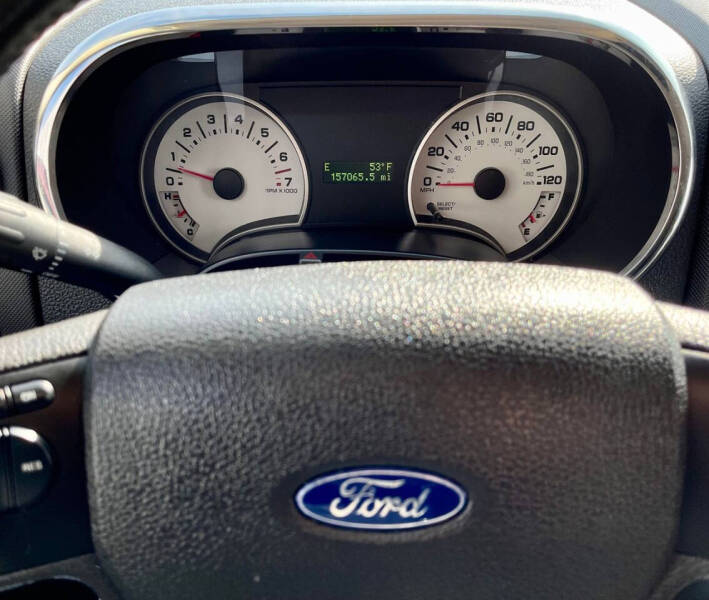 2010 Ford Explorer Sport Trac XLT