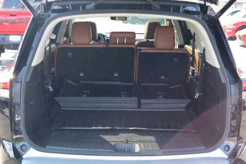 2023 Nissan Pathfinder Platinum