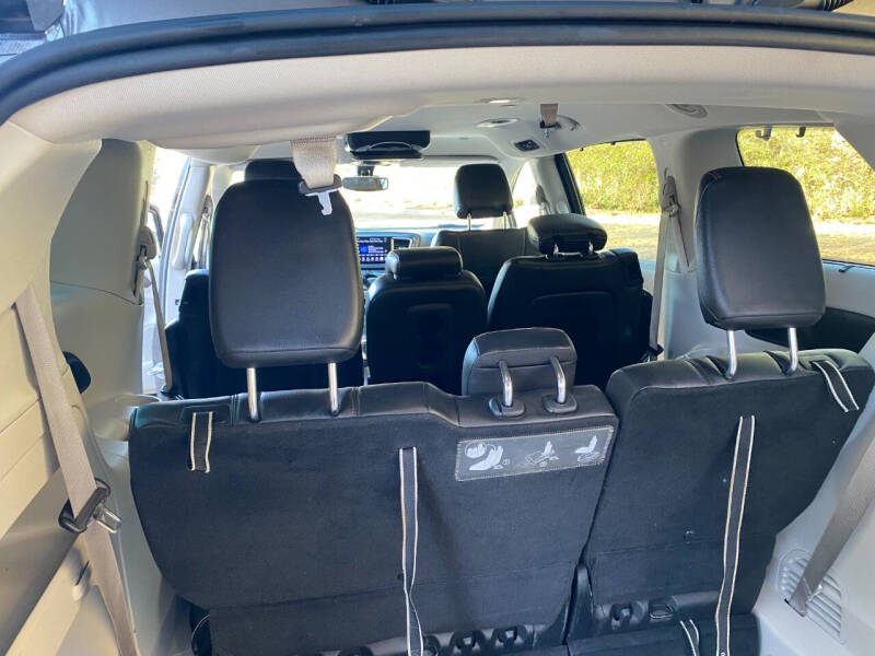 2017 Chrysler Pacifica Touring-L