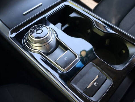 2020 Ford Edge SE