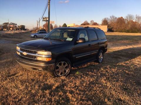 2004 Chevrolet Tahoe for sale at B AND S AUTO SALES in Meridianville AL