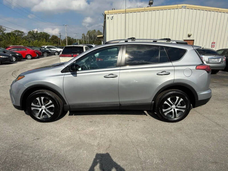 2017 Toyota RAV4 LE