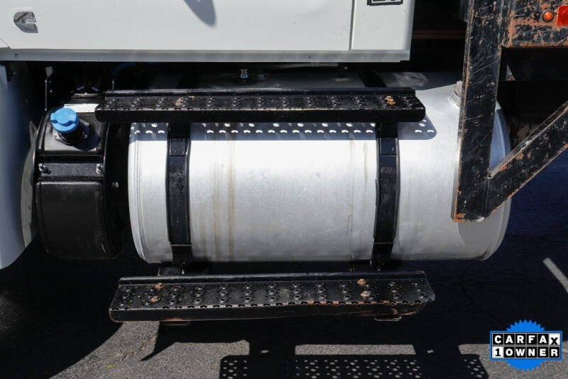 2019 International DuraStar 4300