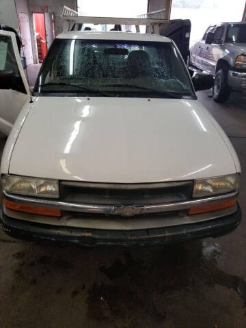 2003 Chevrolet S-10 for sale at BRIAN ALLEN'S TRUCK OUTFITTERS in Midlothian VA