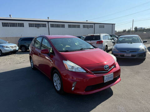 2012 Toyota Prius v Three