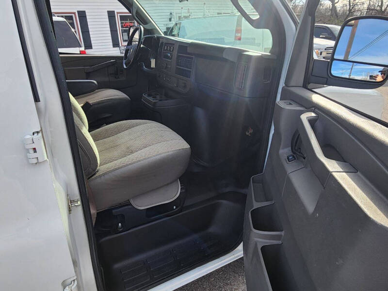 2020 Chevrolet Express 2500