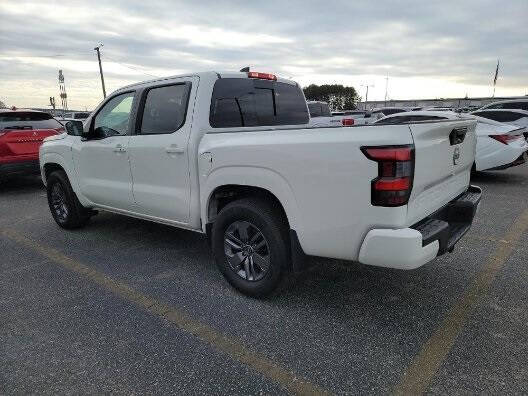 2025 Nissan Frontier SV