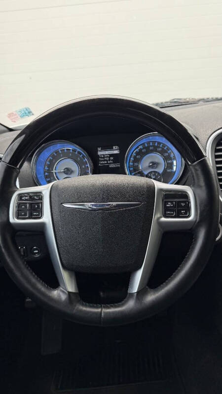 2011 Chrysler 300 C