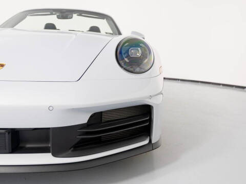 2025 Porsche 911 Carrera