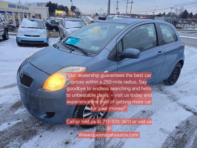 2007 Toyota Yaris for sale at QUEENSGATE AUTO SALES in York, PA