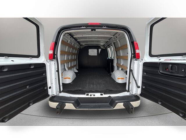 2024 GMC Savana 2500
