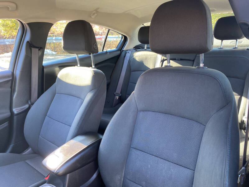 2017 Chevrolet Cruze LT Auto